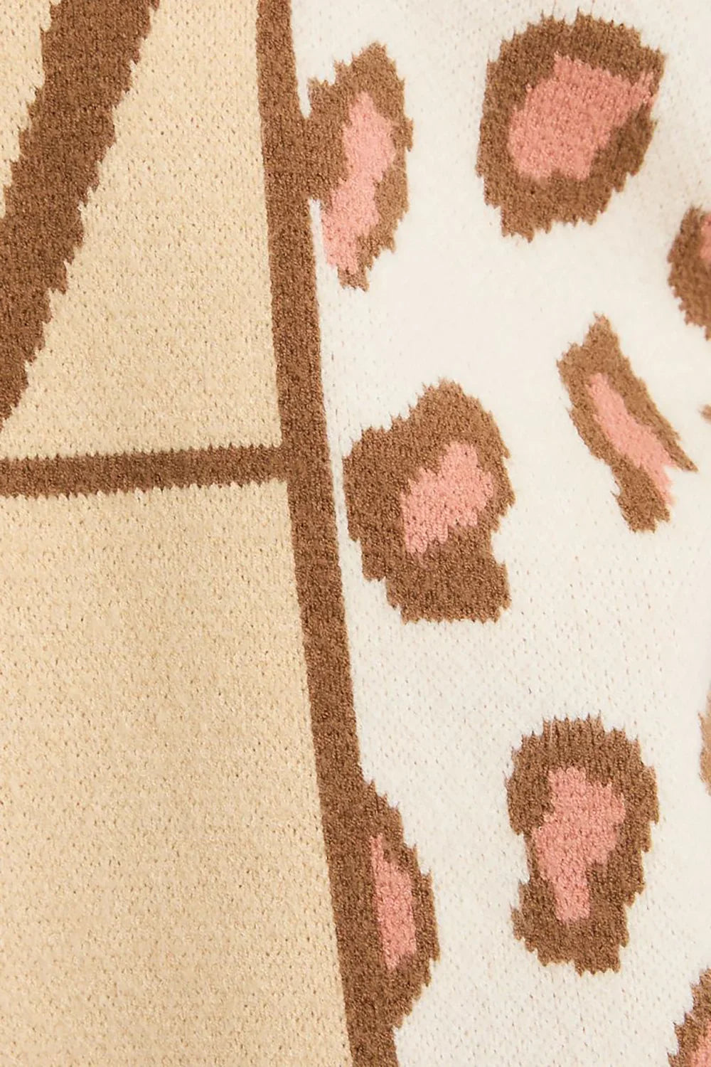 Oversize Cream Leopard and Zebra Patterns Colorblock V Neck Sweater - Tasha Apparel Wholesale