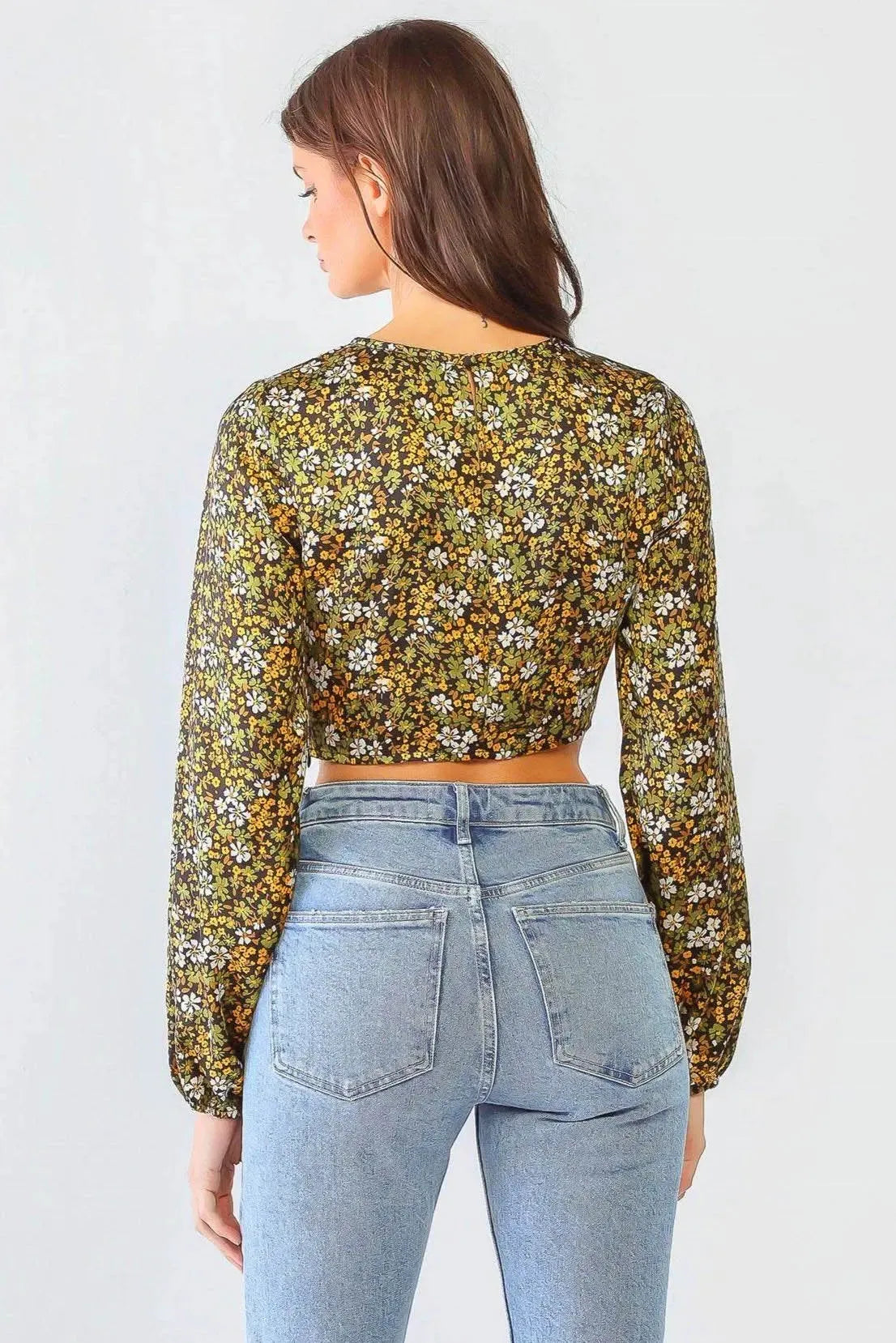 Floral Print Bliss Twist Front Detail Crop Top /1-2-2-1 - Tasha Apparel Wholesale