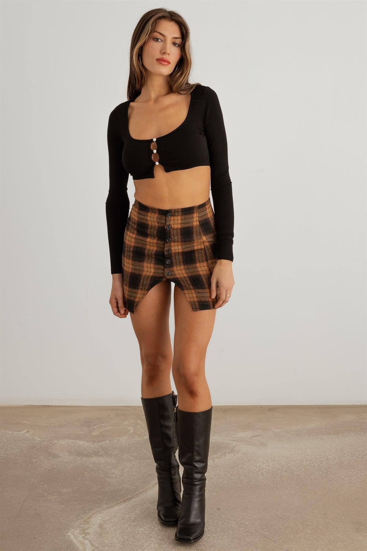 Black Ribbed Pearl Button-Up Long Sleeve Crop Top /2-2-2