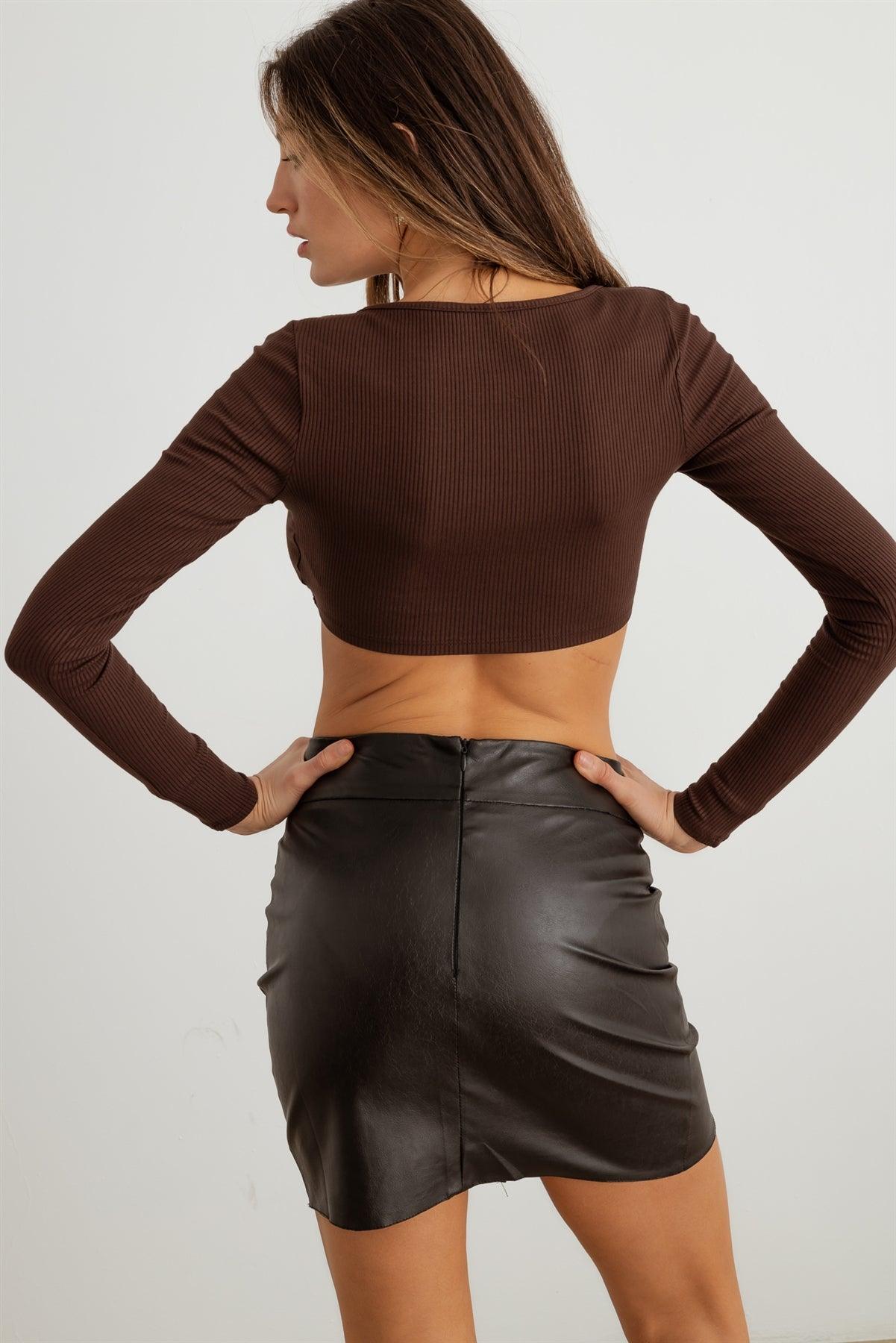 Chocolate Ribbed Pearl Button-Up Long Sleeve Crop Top /2-2-2