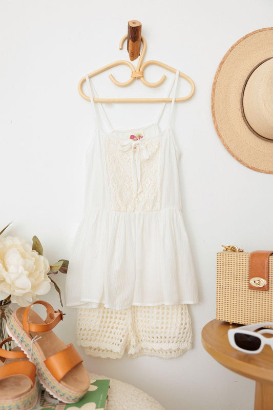 Girls Western Sleeveless Front Lace And Tie Tops