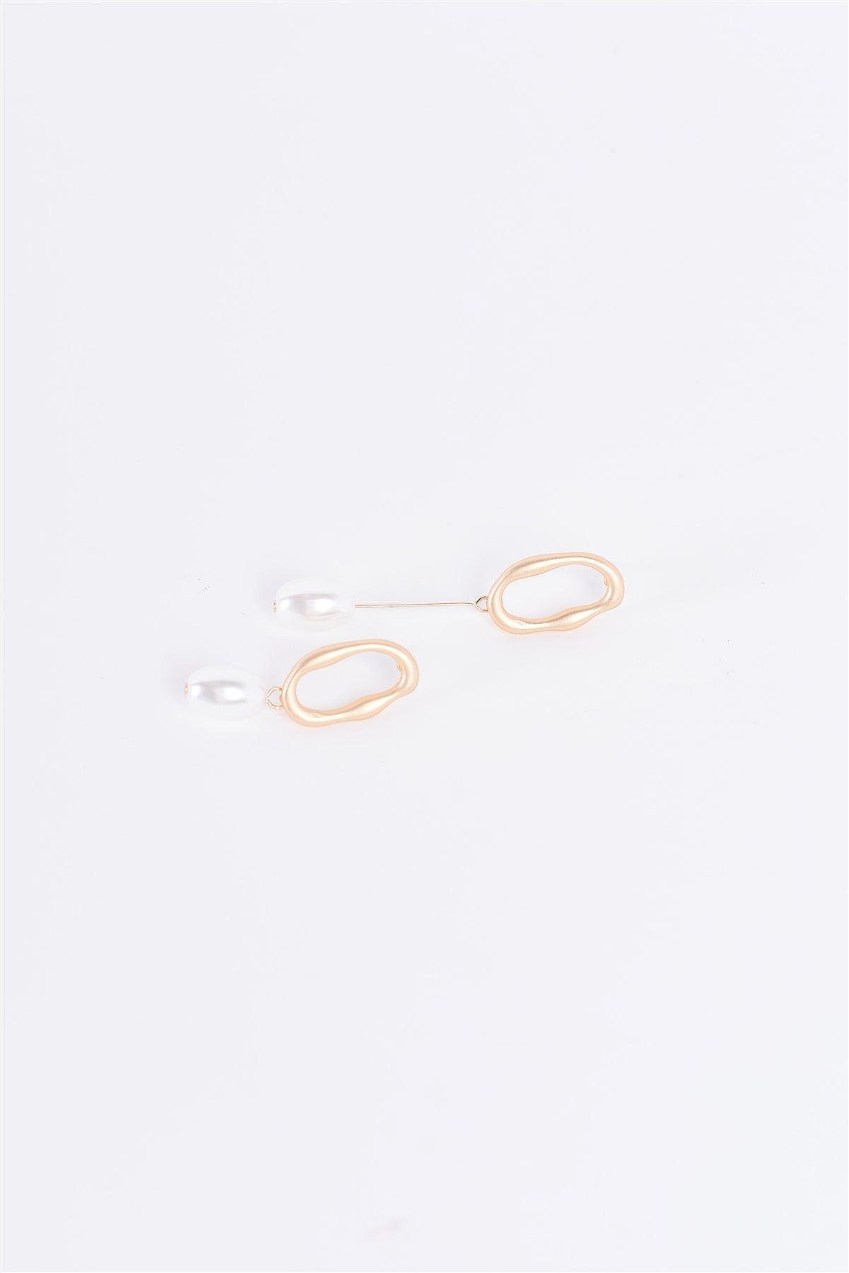 Matte Gold Oval Detail Asymmetrical Pearl Drop Earrings /3 Piece