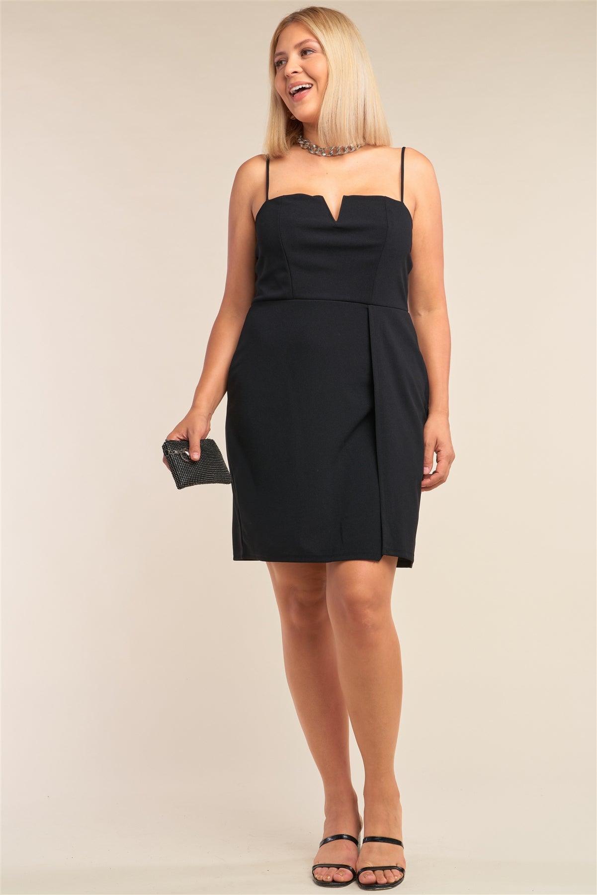 Junior Plus Size Black Sleeveless V-Shaped Front Detail Side Slit Tight Fit Mini Dress