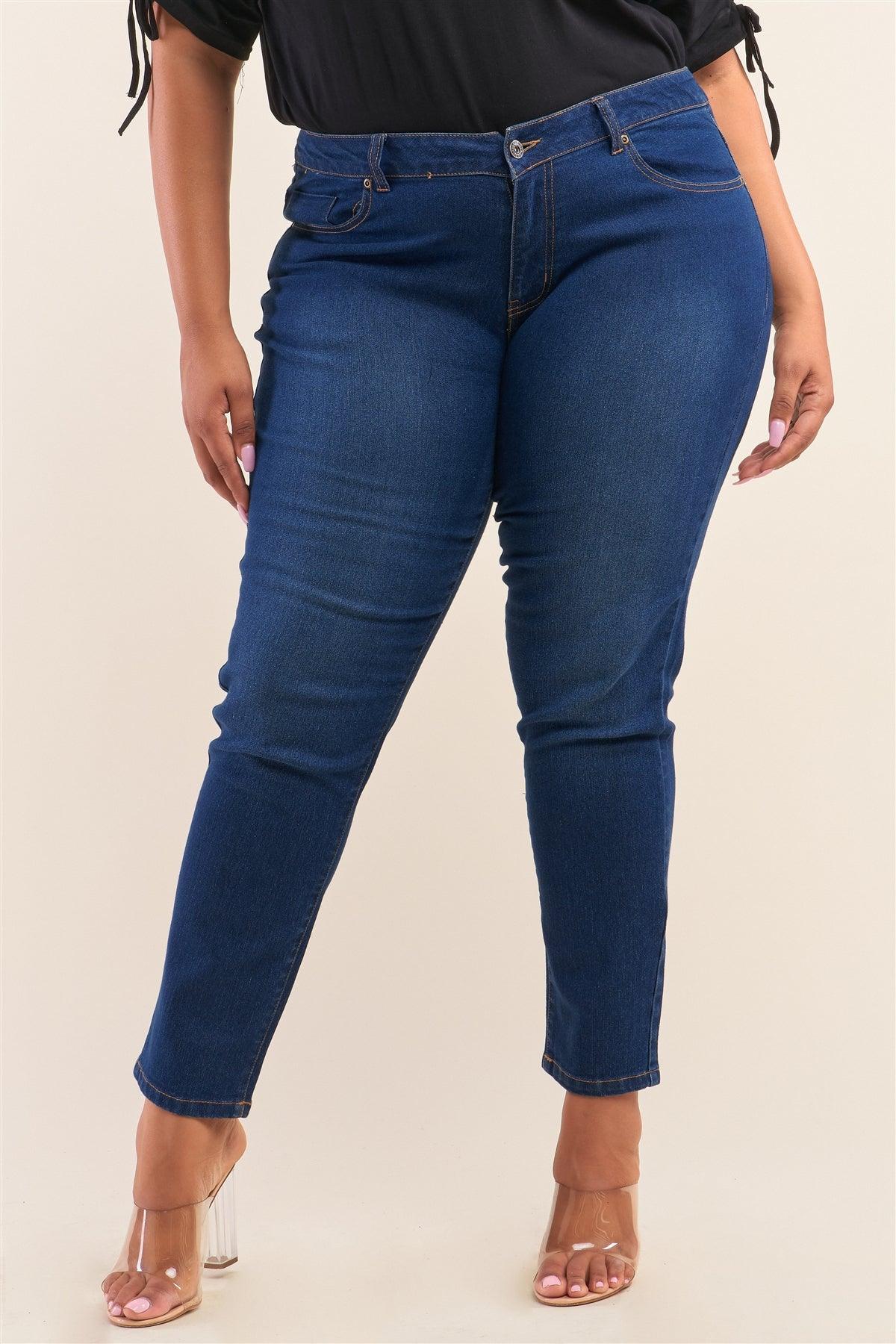 Plus Size Medium Blue Low-Mid Rise Straight Cut Denim Pants
