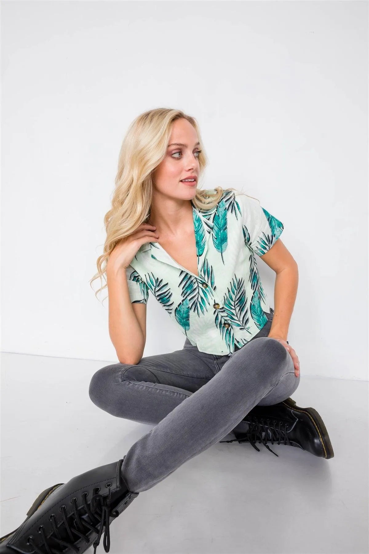 Green Linen Palm Tree WovenChic V-Neck Short Sleeve Top /2-2-1 - Tasha Apparel Wholesale