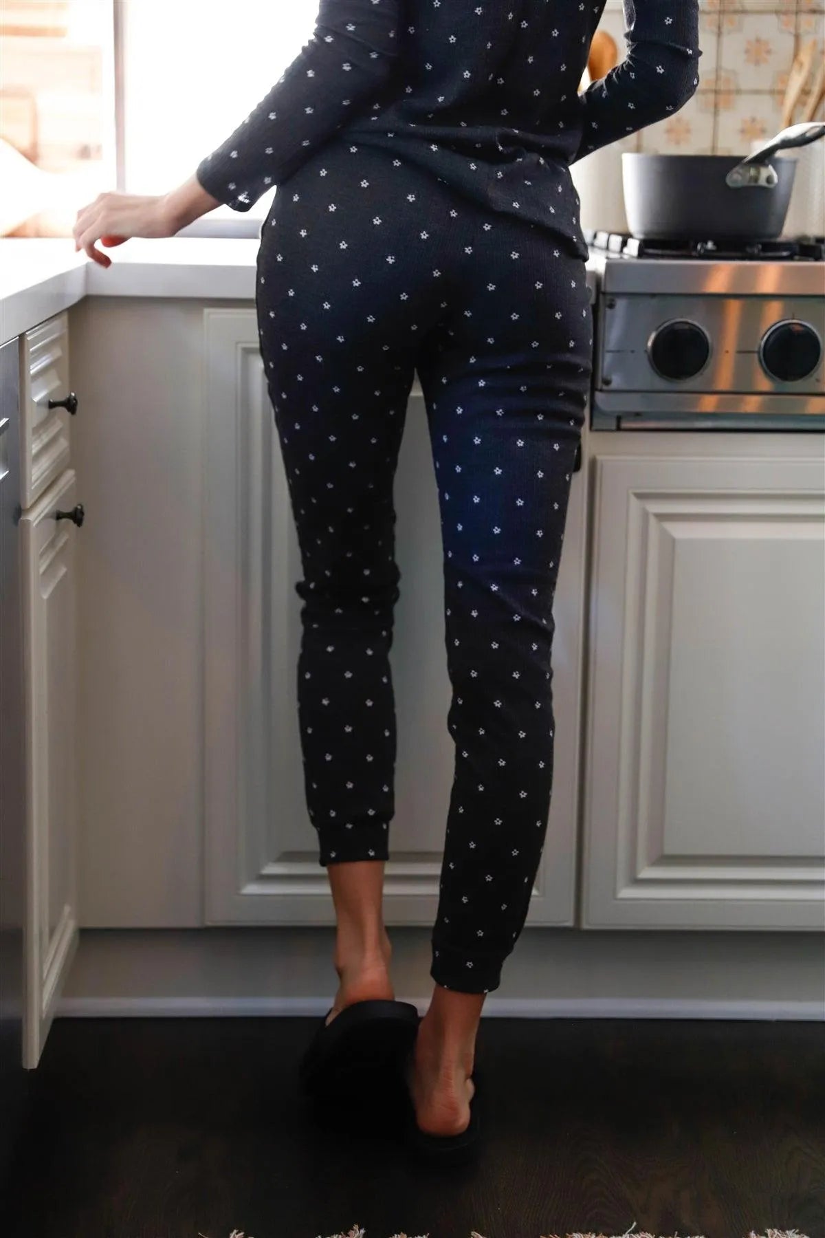 Black Flower Print Long Sleeve Crewneck & Sweatpants Set /1-1-1 - Tasha Apparel Wholesale