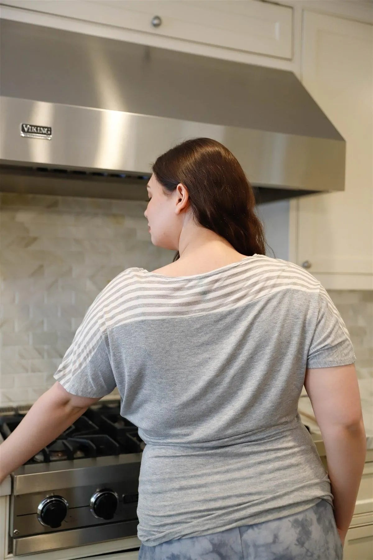 Junior Plus Grey Stripe Short Sleeve Top /1-1-2 - Tasha Apparel Wholesale