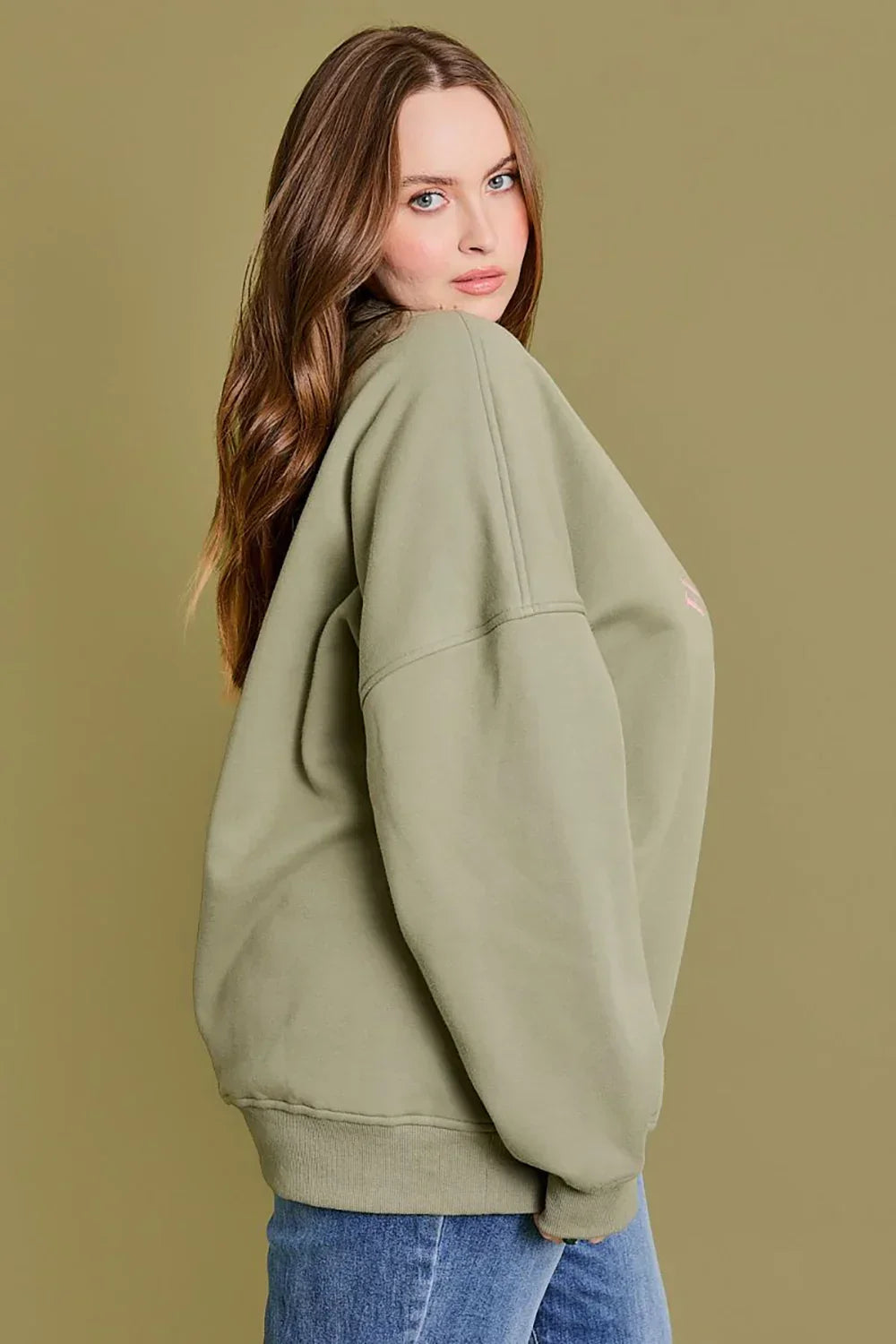 Plus Size "Hole In One Country Club" Vintage Golf Oversized Sweatshirt