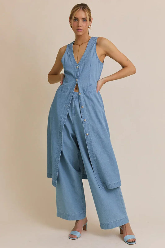 Denim Sleeveless Button Front Two Pocket Vest Long Tunic Top