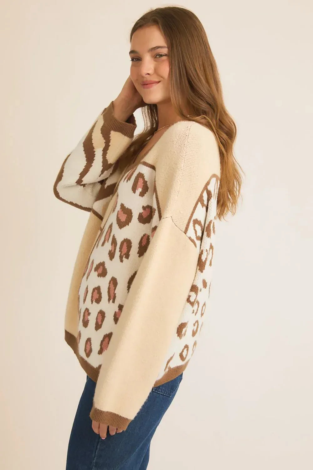Oversize Cream Leopard and Zebra Patterns Colorblock V Neck Sweater - Tasha Apparel Wholesale