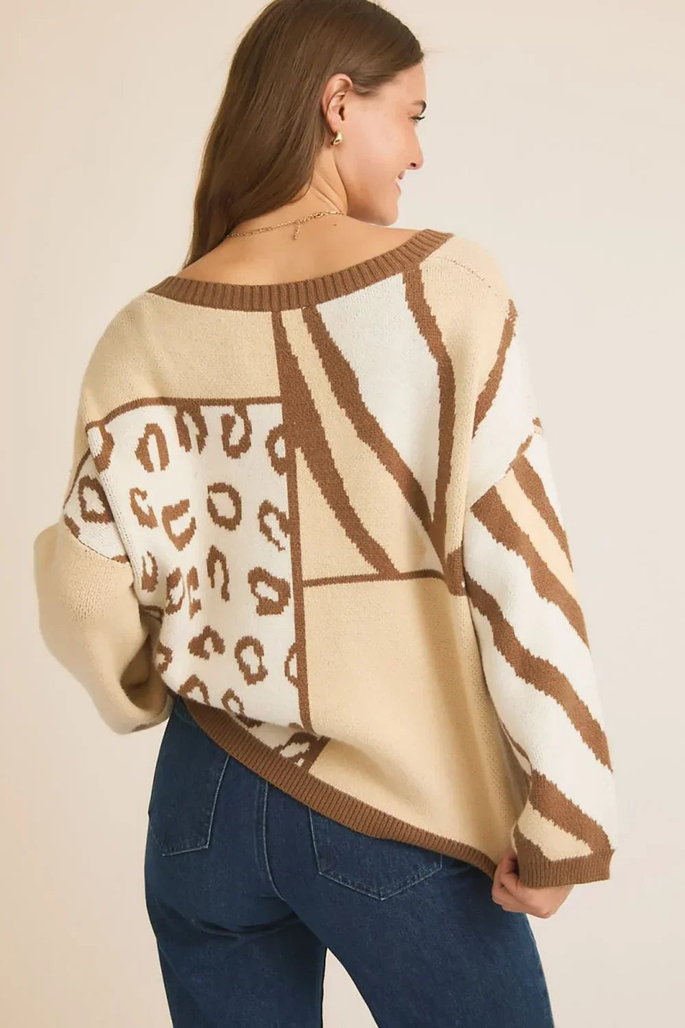 Oversize Cream Leopard and Zebra Patterns Colorblock V Neck Sweater - Tasha Apparel Wholesale