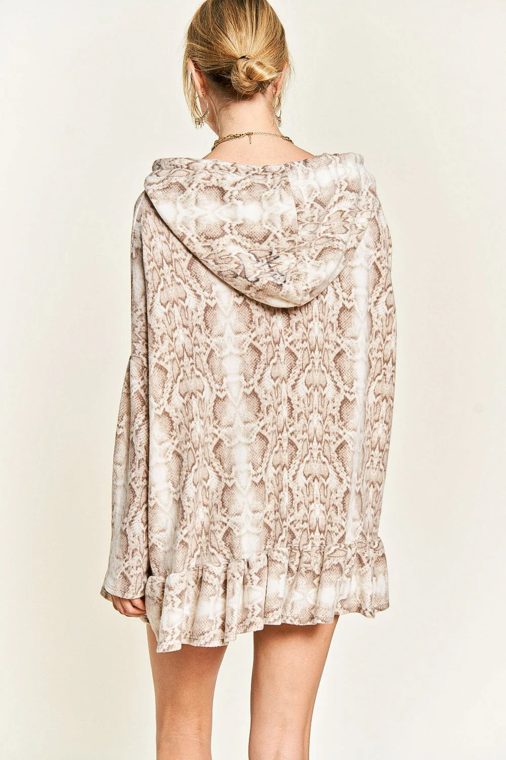 Plus Size Snakeskin Print Hoodie Drawstring Long Sleeve Tiered Ruffle Tunic Top