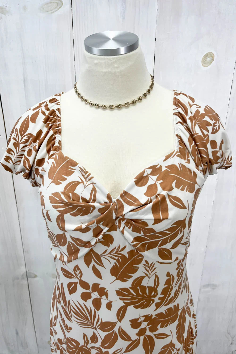 Plus Size Cream Brown Tropical Leaf Print Sweetheart Neck Short Sleeve Maxi Dress