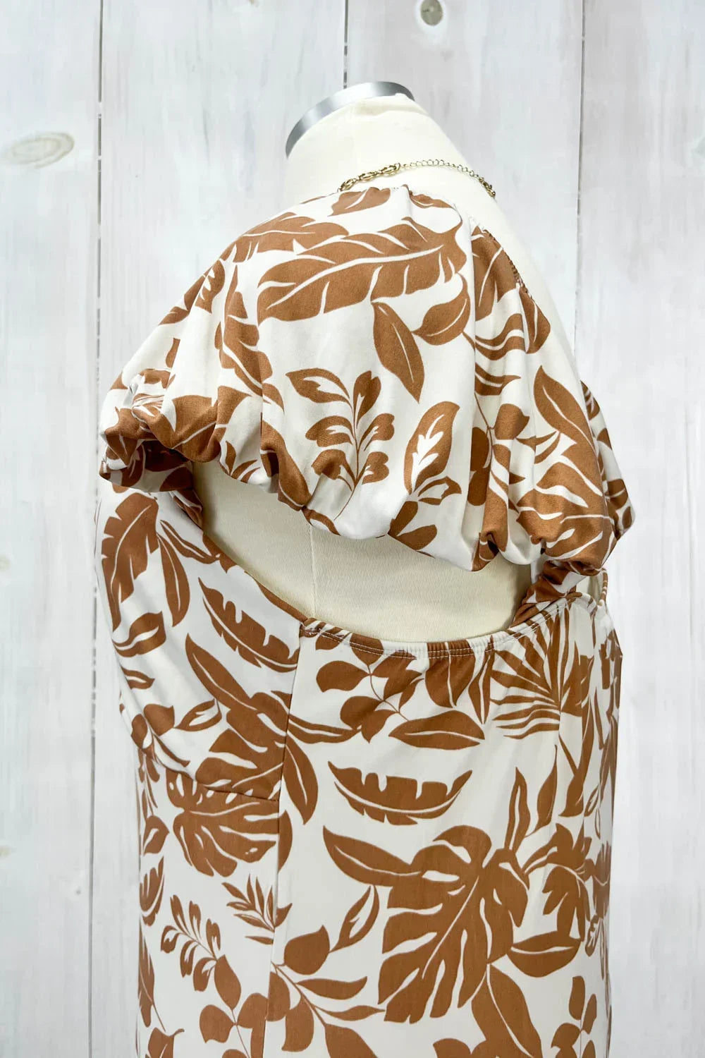 Plus Size Cream Brown Tropical Leaf Print Sweetheart Neck Short Sleeve Maxi Dress