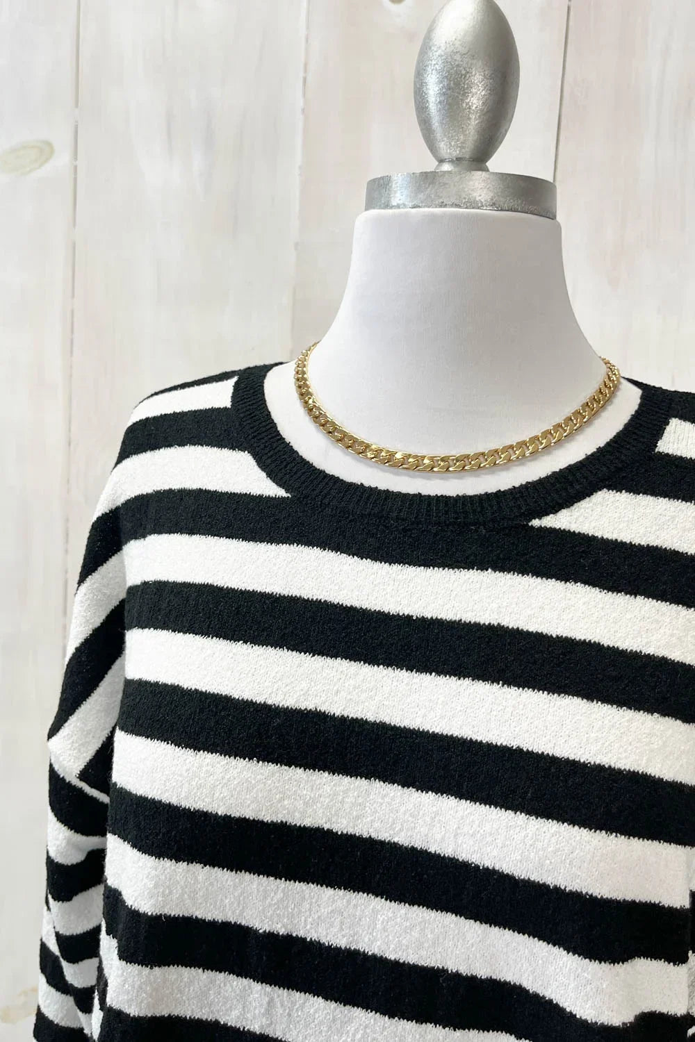 Classic Horizontal Striped Soft Knit Crew Neck Relaxed Fit Long Sleeve Pullover Sweater