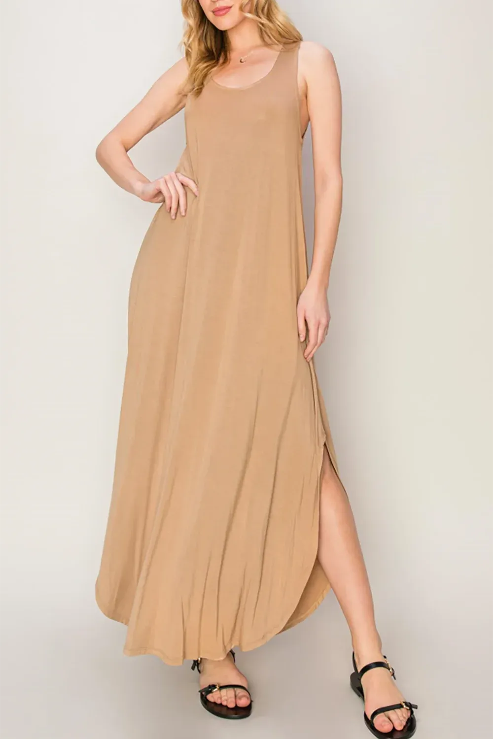 Sleeveless Two Side Pocket Flowing Maxi Dress Taupe / S-M-L/2-2-2 Sleeveless Two Side Pocket Flowing Maxi Dress Taupe / S-M-L/2-2-2