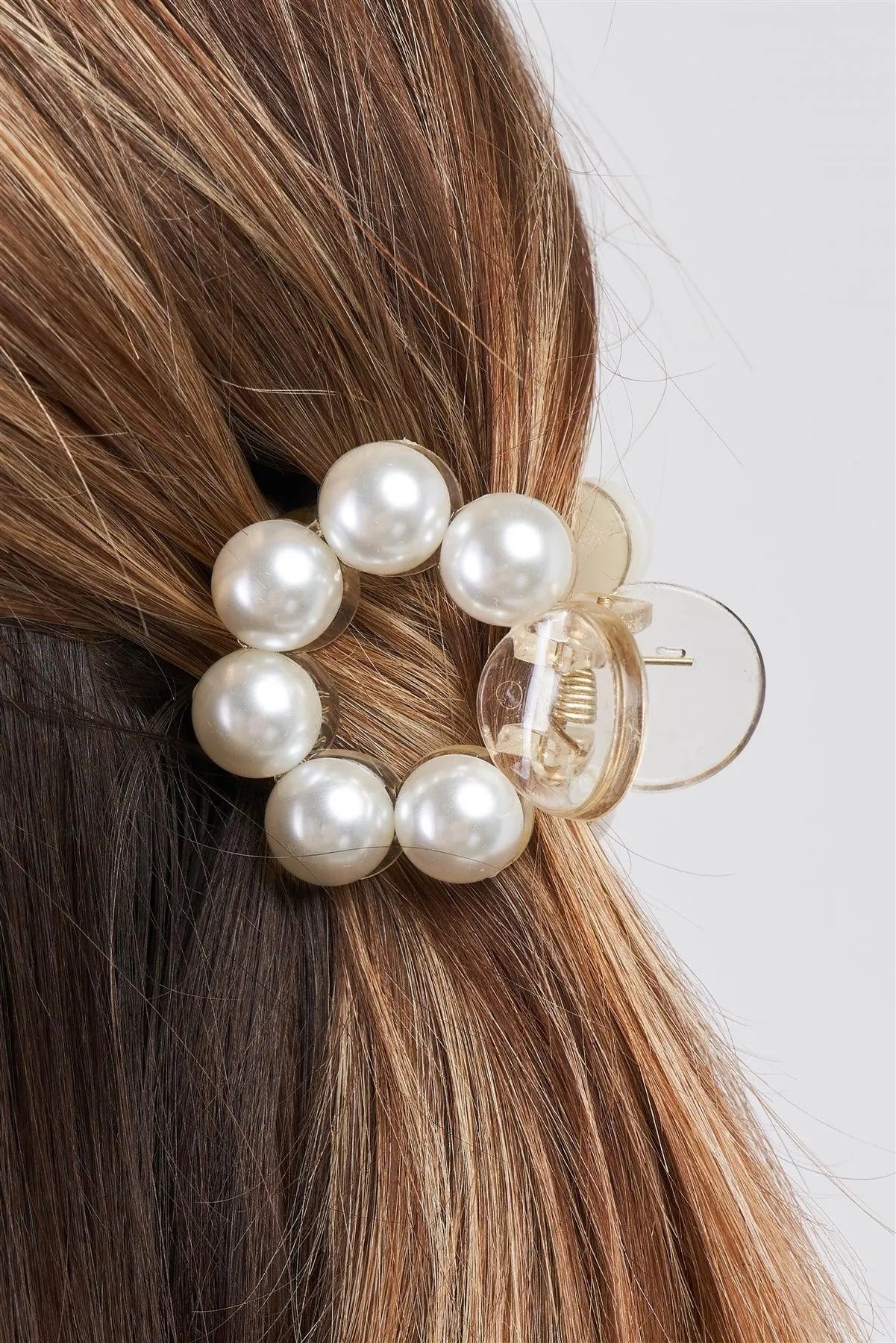 White & Pearl Small Circle Hair Clip - Tasha Apparel Wholesale