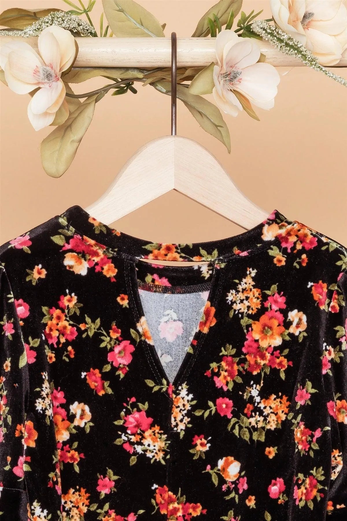 Wholesale Toddler Girls Black Velvet Floral Ruffle Sleeves Dress