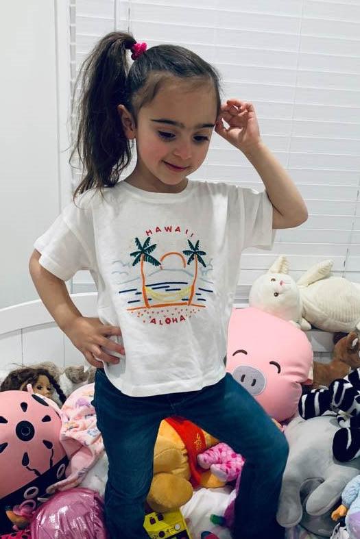 Toddler Girls Off-White "Hawaii" Embroidery Short Sleeve Top /1-2-2-1 - Tasha Apparel Wholesale
