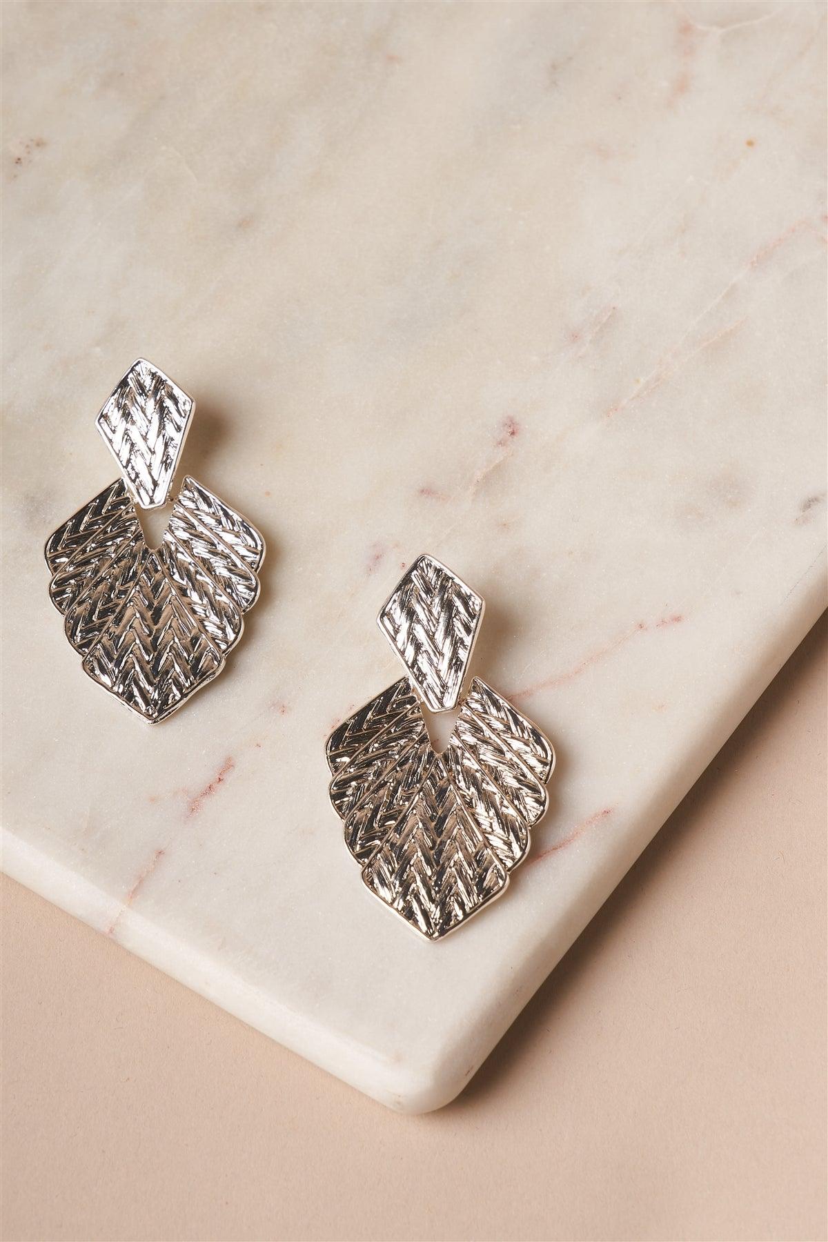 Silver Metallic Structured Leaf Drop Earrings /1 Pair