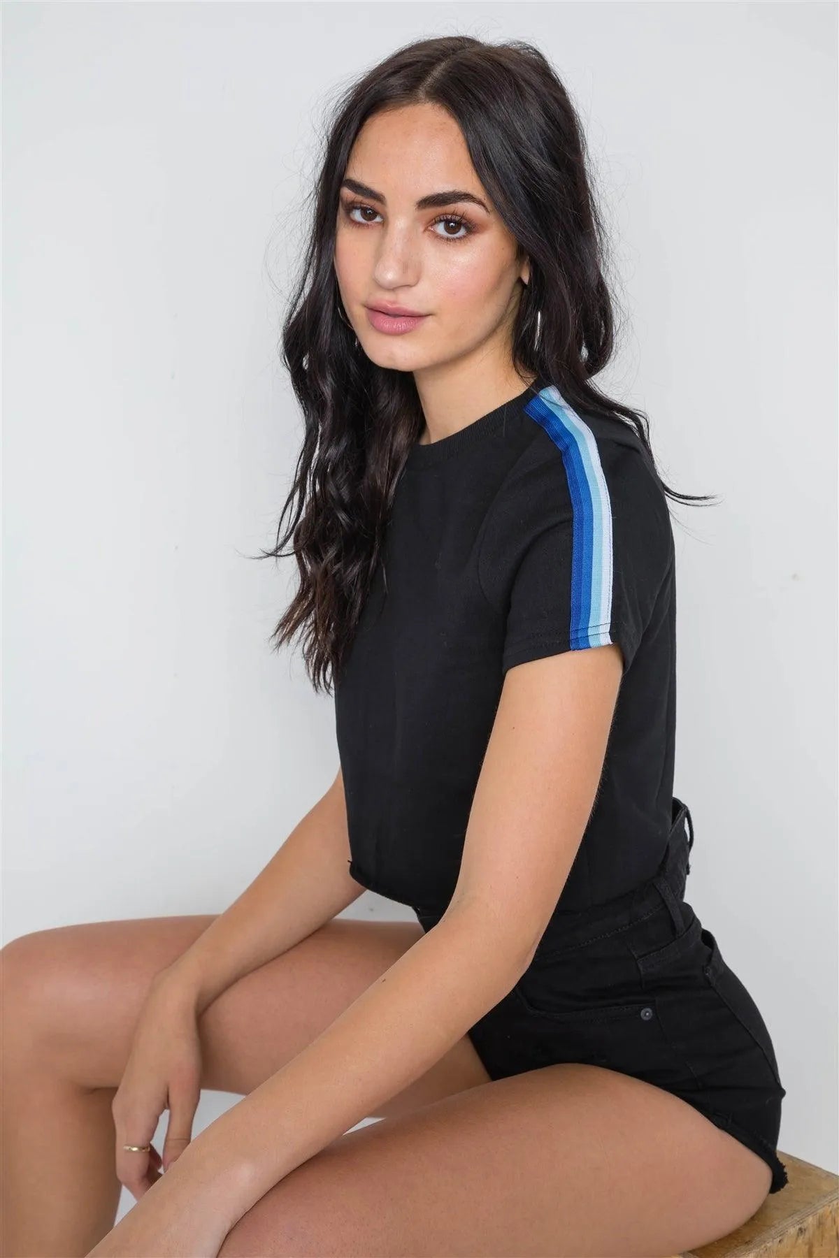 Black Knit Contrast Trim Round Neck Short Sleeve Top / 1-2-2-1 - Tasha Apparel Wholesale