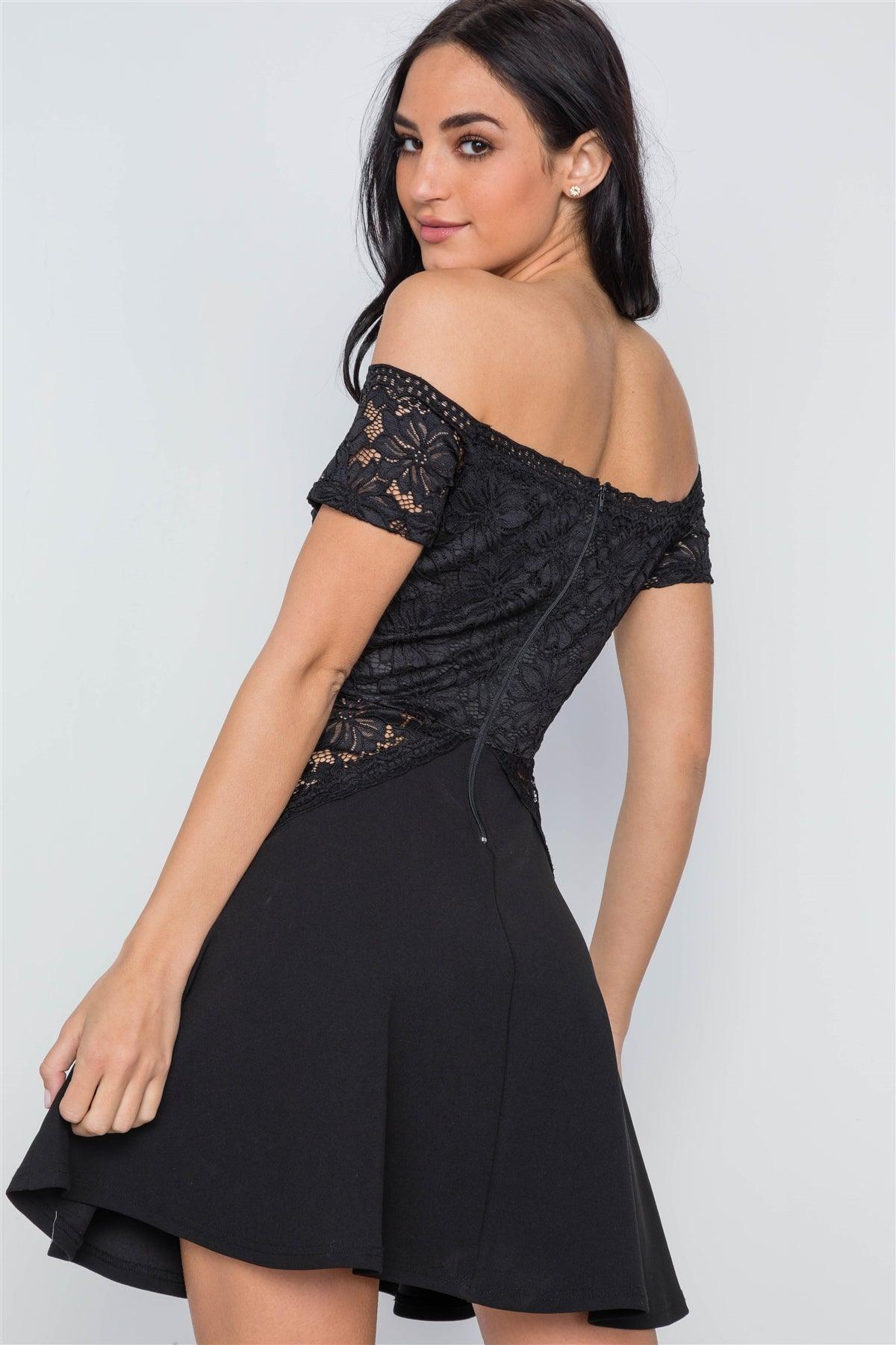 Black Floral Lace Off-The-Shoulder Skater Mini Dress /2-2-2