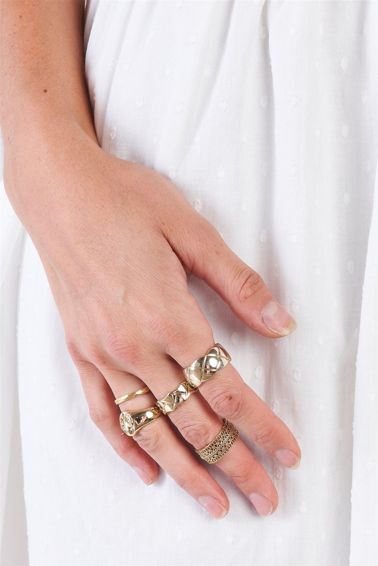 Gold Quilted Texture Metal Ring /4 Pieces