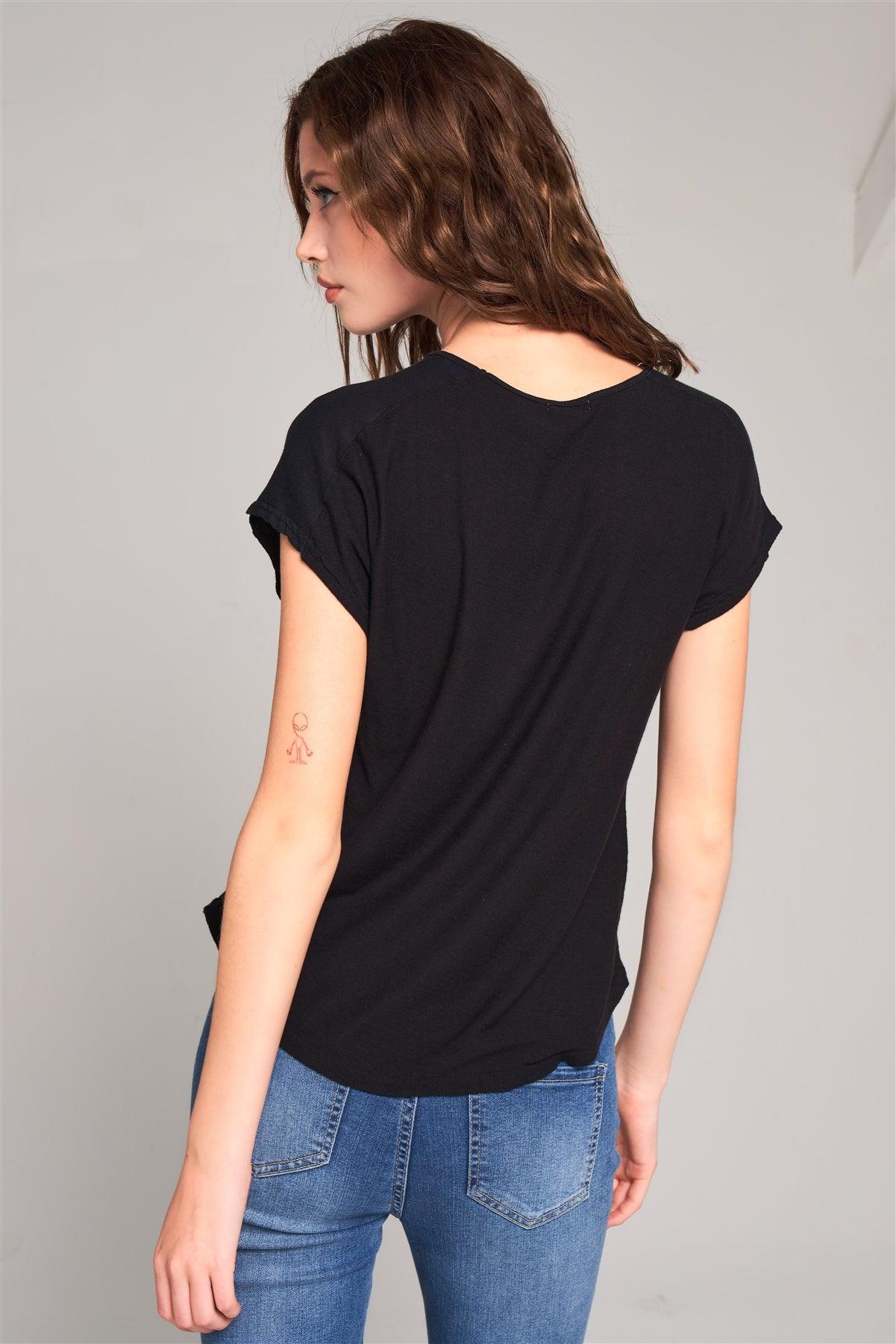 Black Ribbed Shoulder Round Neck Chest Pocket Detail Relaxed Tee /1-2-2-1
