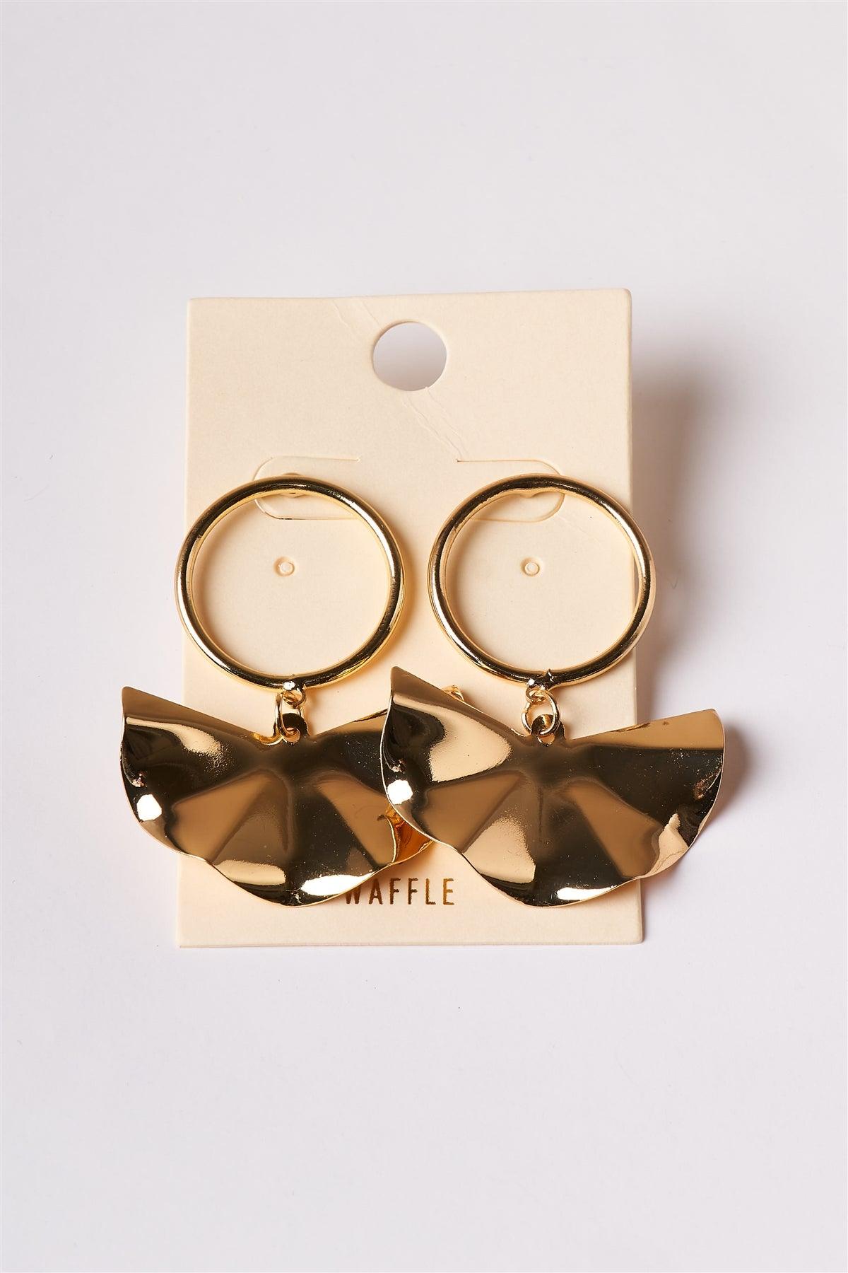 Gold Circle Hoop Shell Earring /1 Pair