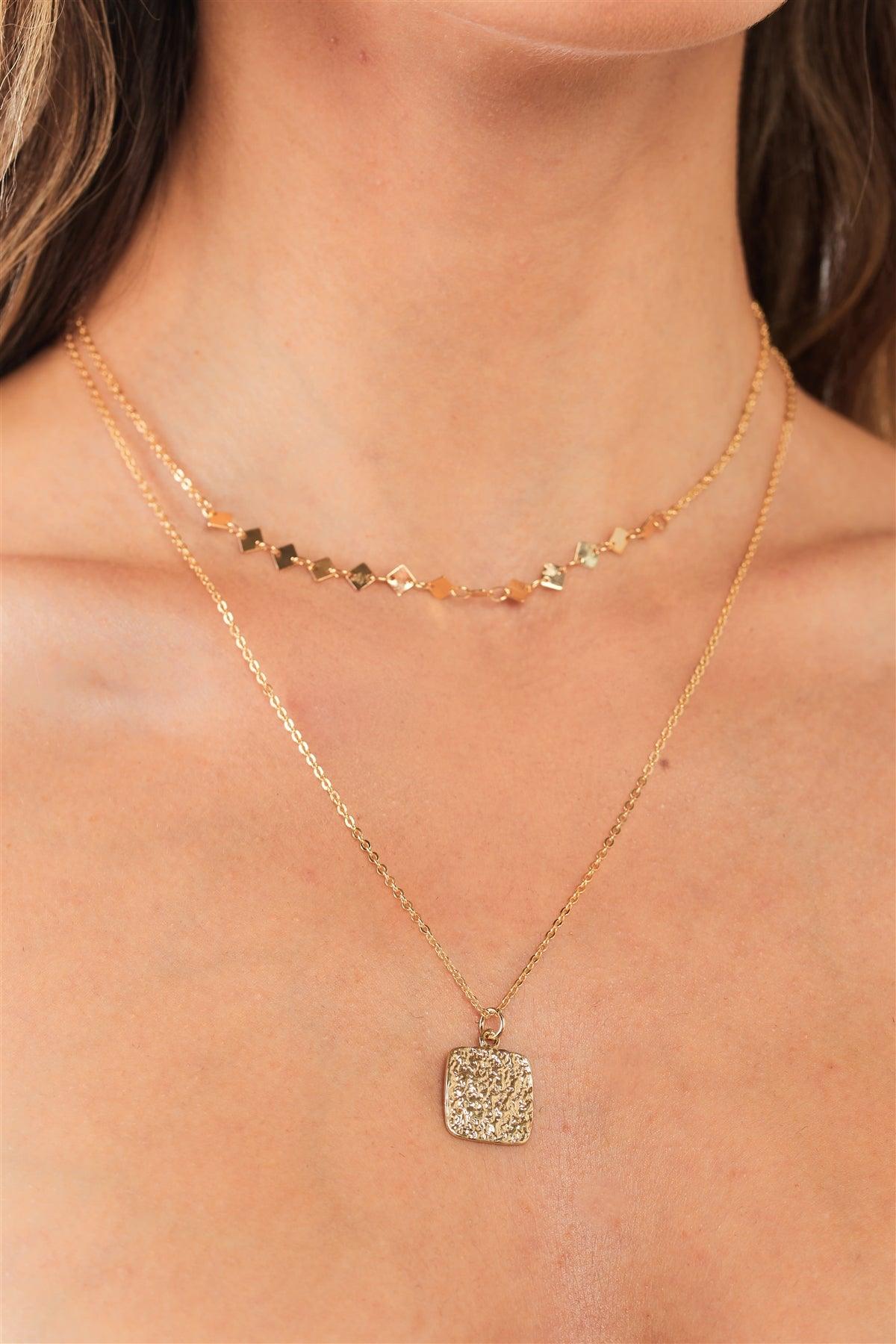 Artemis Textured Gold Square Charm Detail Pendant Necklace /3 Pieces