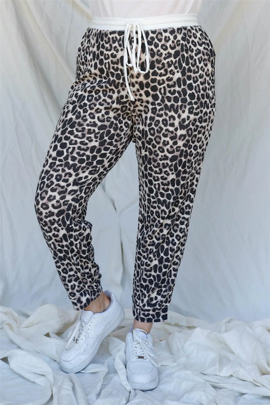 Junior Plus Brown Leopard Print Two Pocket Joggers Pants /2-1-1 - Tasha Apparel Wholesale