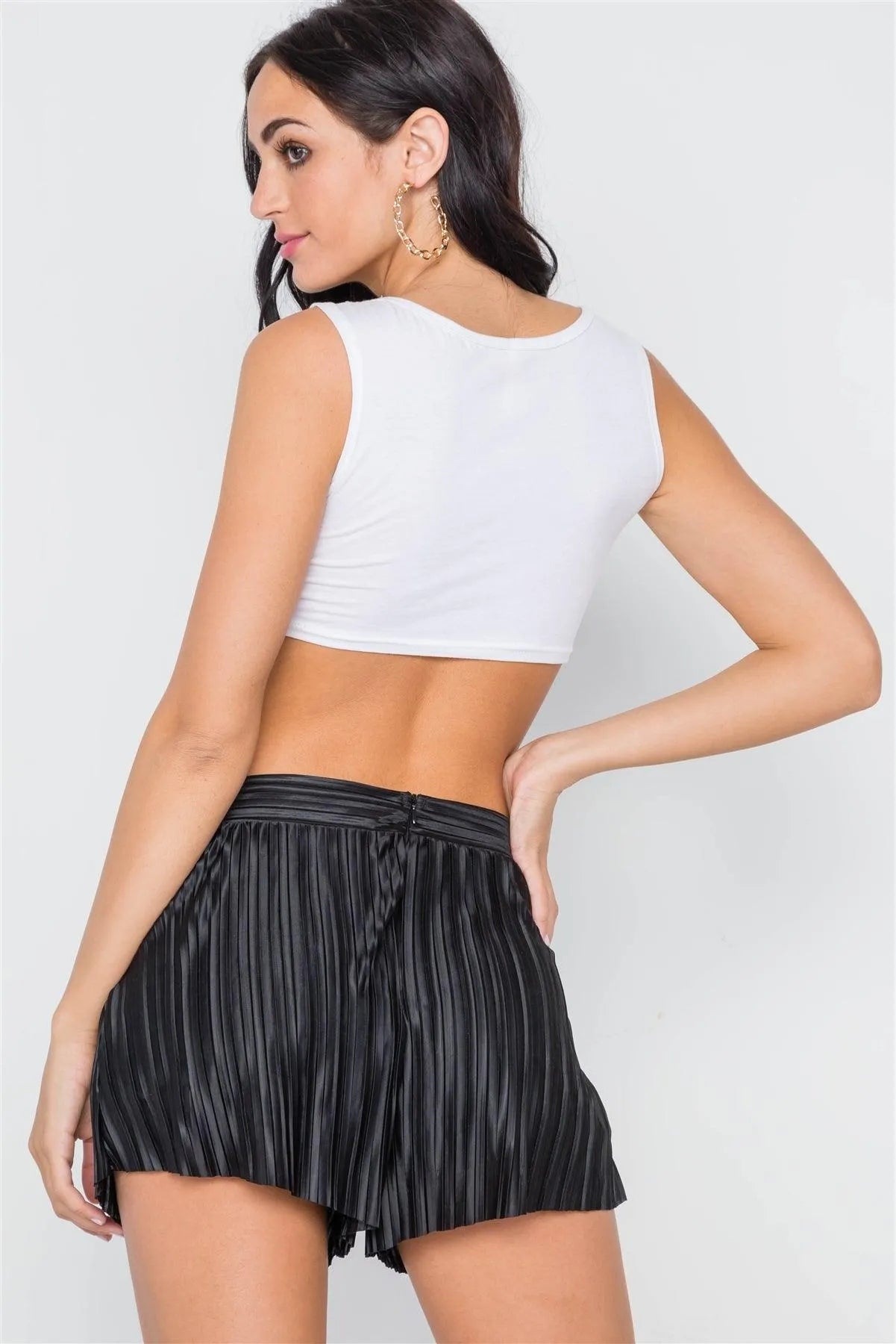Black Accordion Pleat Mid-Rise Shorts /3-2-1 - Tasha Apparel Wholesale
