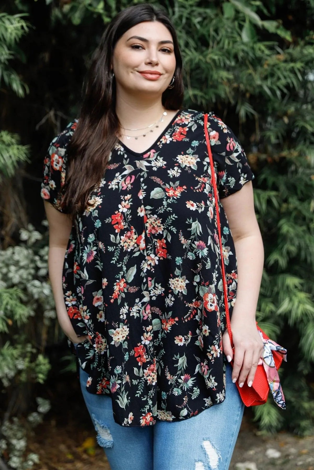 Junior Plus Black Flower Print V-Neck Short Sleeve Top /2-2-2 - Tasha Apparel Wholesale