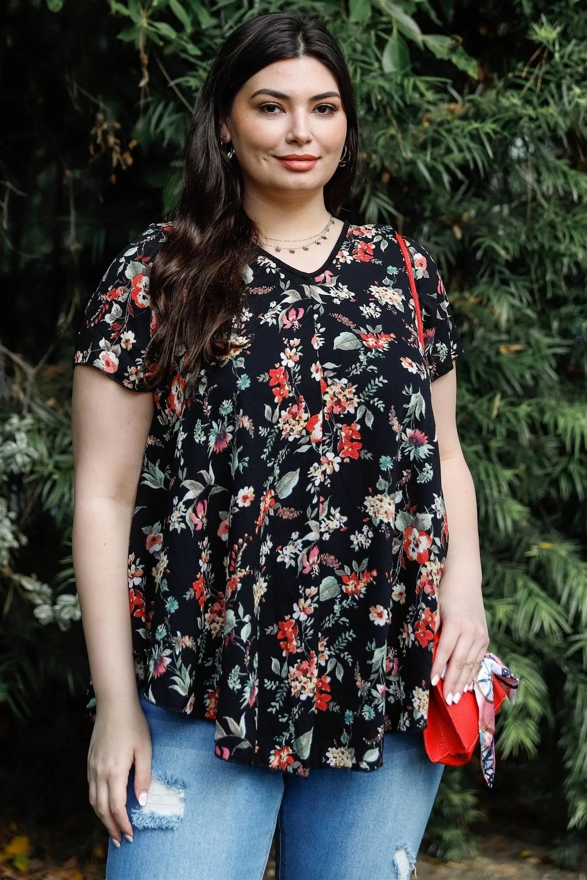 Junior Plus Black Flower Print V-Neck Short Sleeve Top /2-2-2 - Tasha Apparel Wholesale