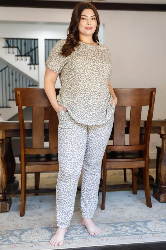 Junior Plus Size Charcoal Combo Cheetah Print Short Sleeve Crewneck Top & Sweatpants Set - Tasha Apparel Wholesale