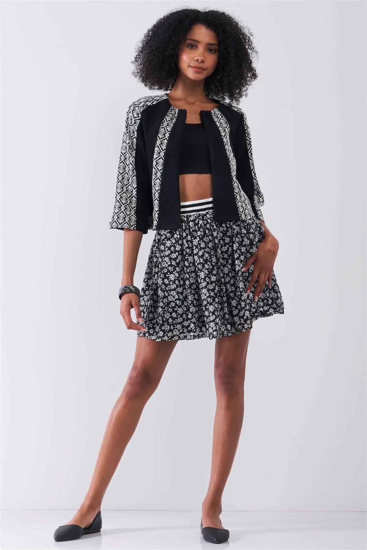 Black & White Damask Print Round Neck Open Front 3/4 Sleeve Cropped Jacket /1-2-2-1 - Tasha Apparel Wholesale