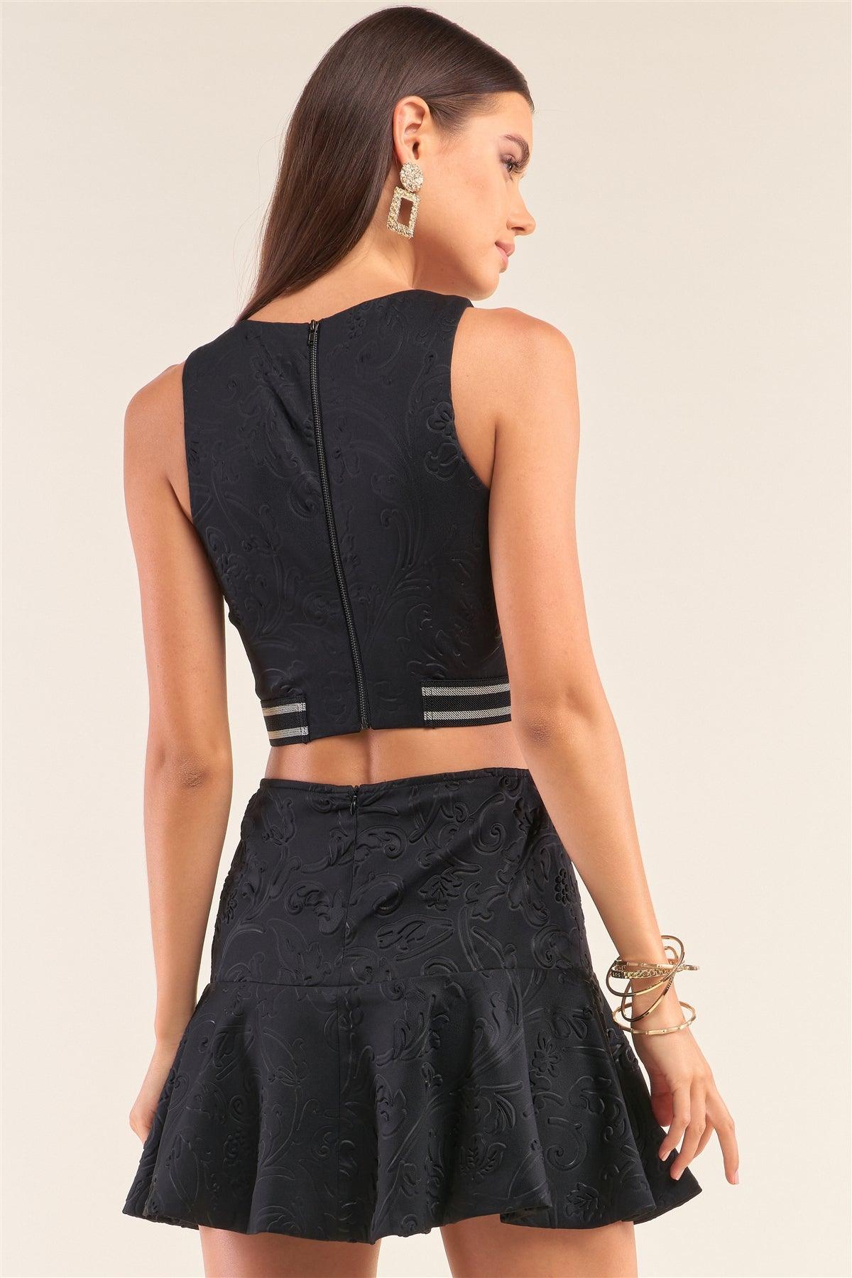 Black Embossed Jacquard Pattern Banded Crop & Mini Flare Skirt Set /1-2-2-1