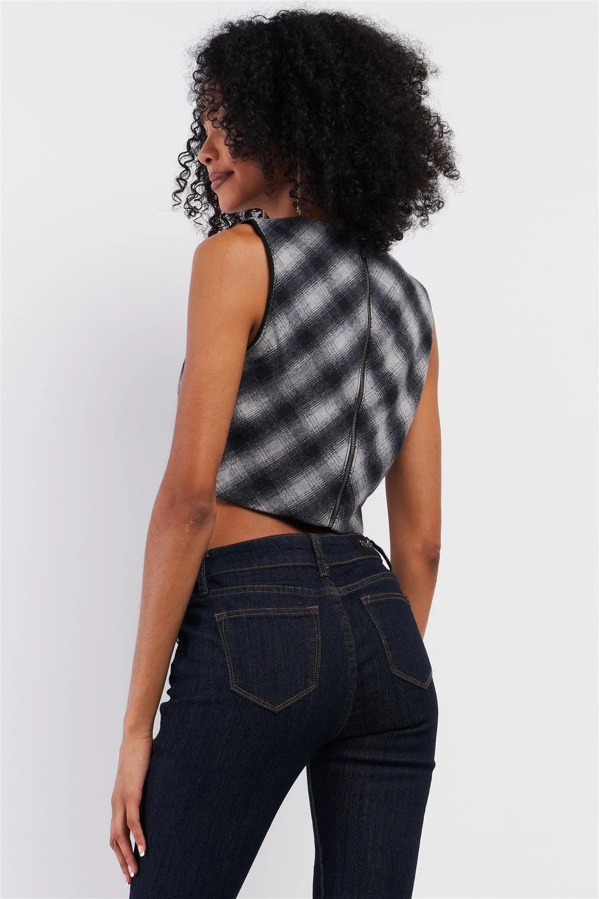 Black And Grey Checkered Sleeveless Round Neck Woolen Cropped Top /2-2-1 - Tasha Apparel Wholesale