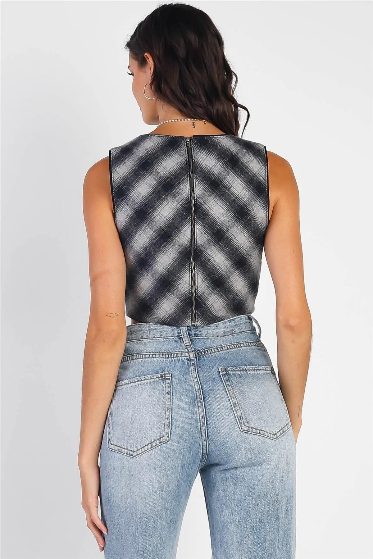Black And Grey Checkered Sleeveless Round Neck Woolen Cropped Top /1-2-2-1 - Tasha Apparel Wholesale