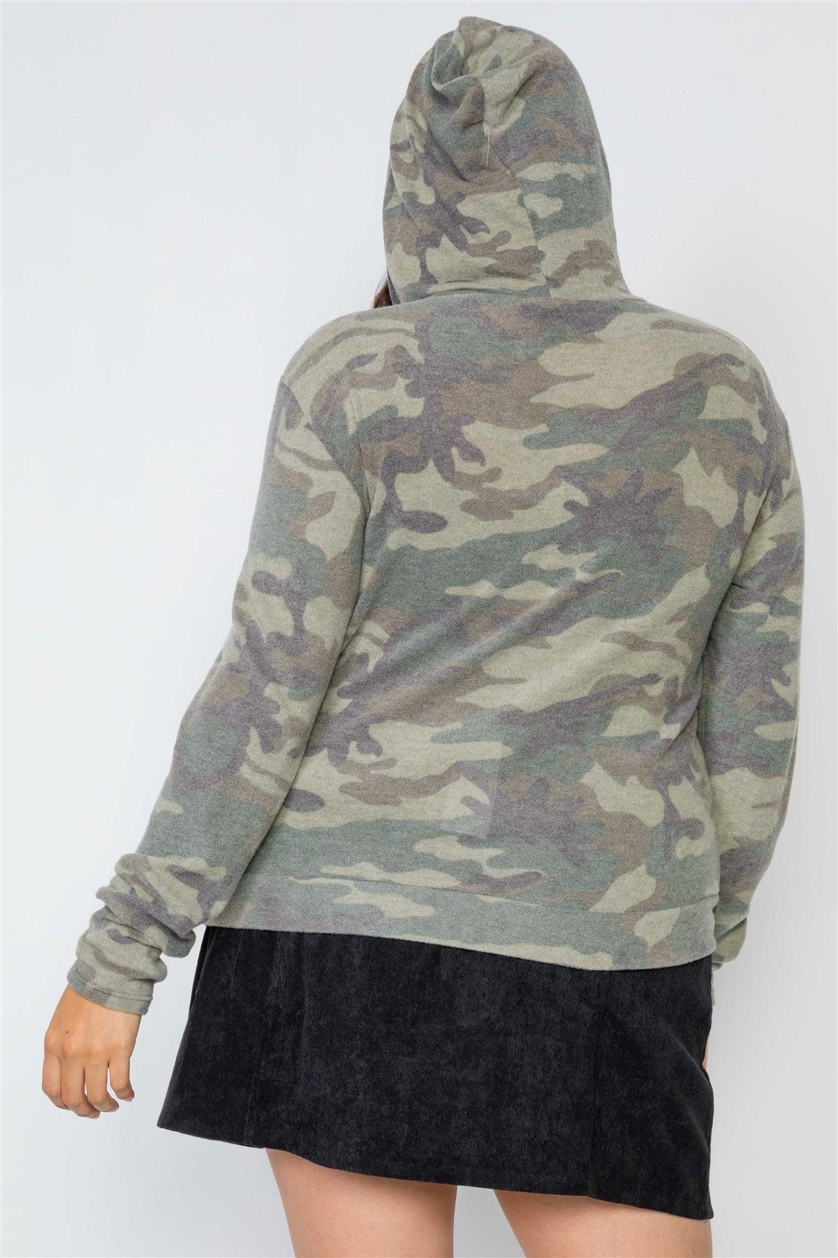 Plus Size Soft Camo Zip-Up Knit Hooded Sweater /2-2-2