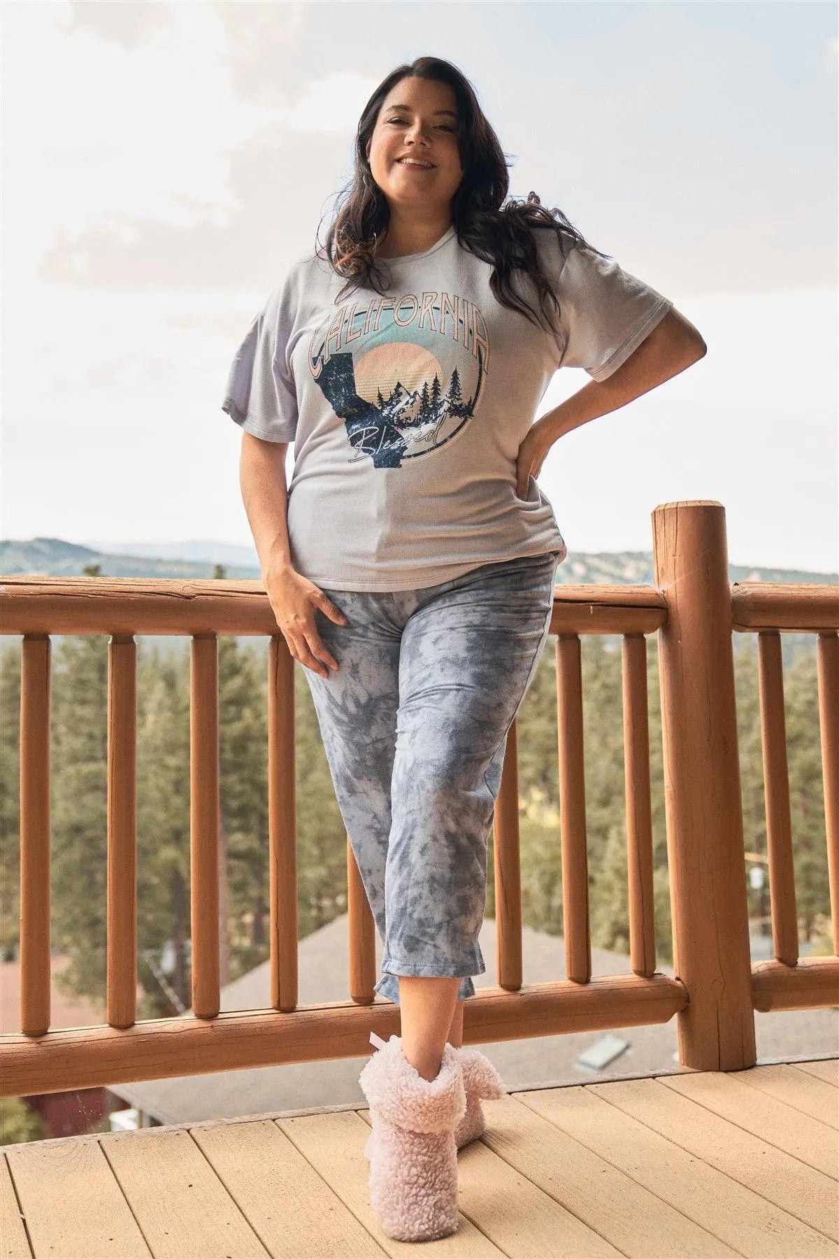 Junior Plus Navy Tie-Dye High-Waisted Sweatpants /3-2-1 - Tasha Apparel Wholesale