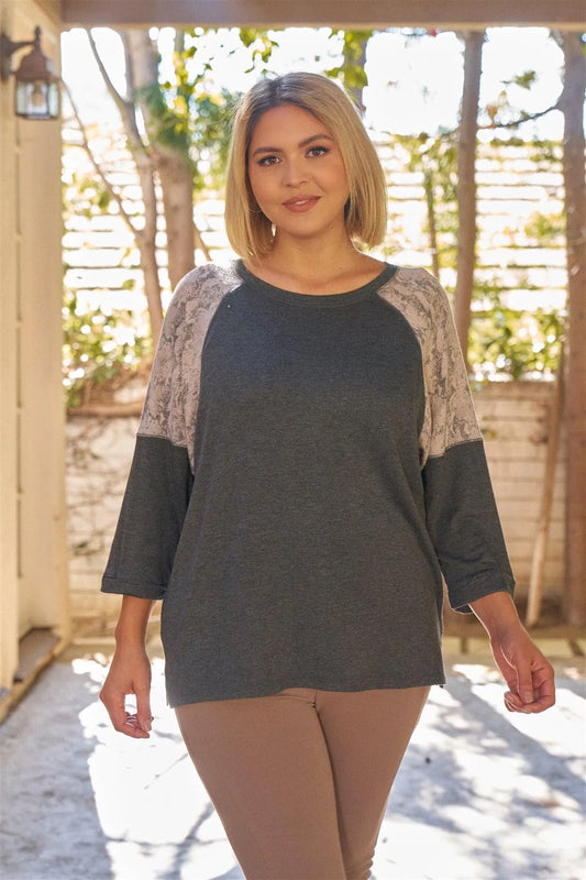 Junior Plus Grey & Light-Taupe Snake Print Contrast Round Neck Midi Sleeve Side Slip Relaxed Fit Top /3-2-1 - Tasha Apparel Wholesale