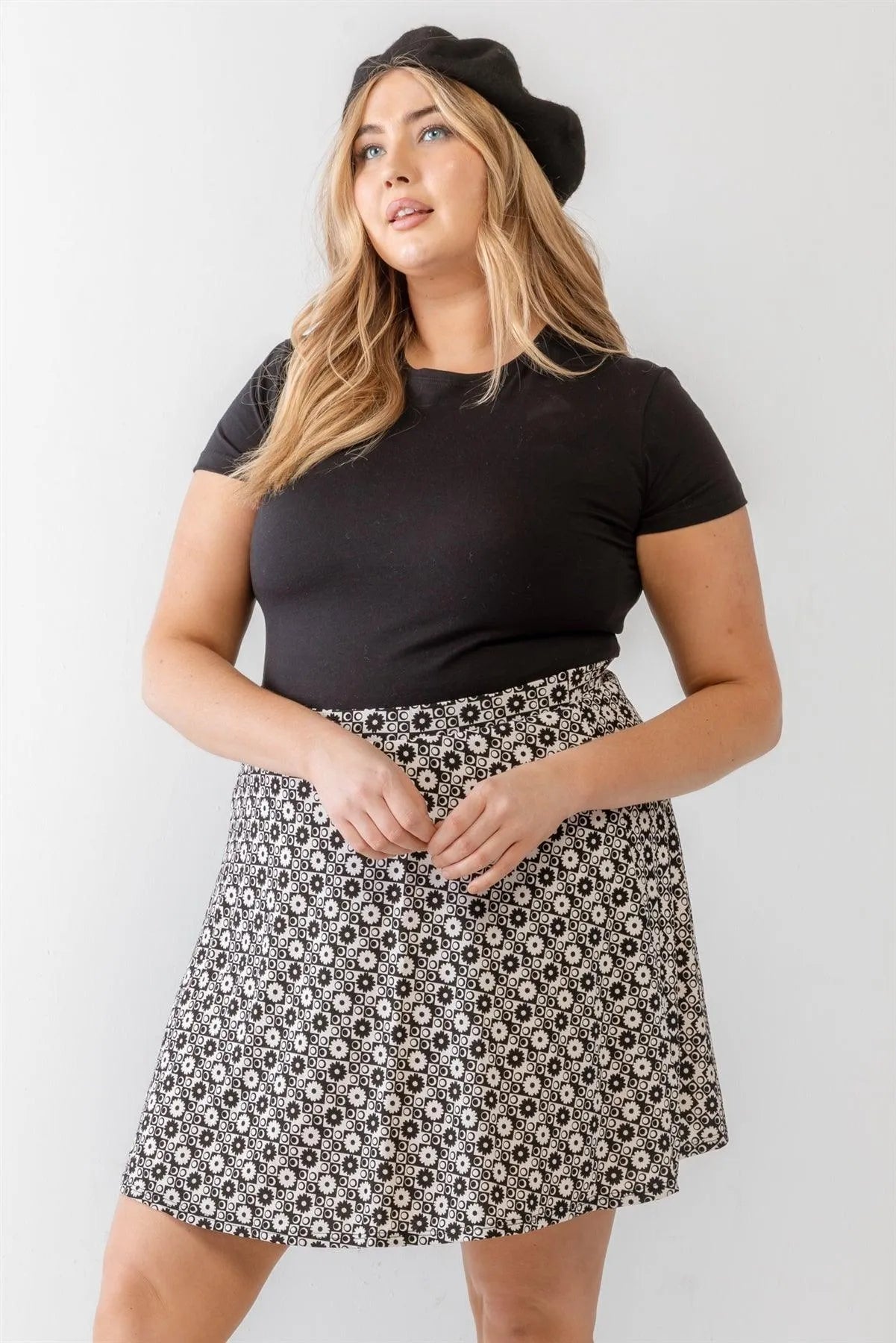 Junior Plus Black & White Geo & Flower High Waist Mini Skirt /2-2-1 - Tasha Apparel Wholesale