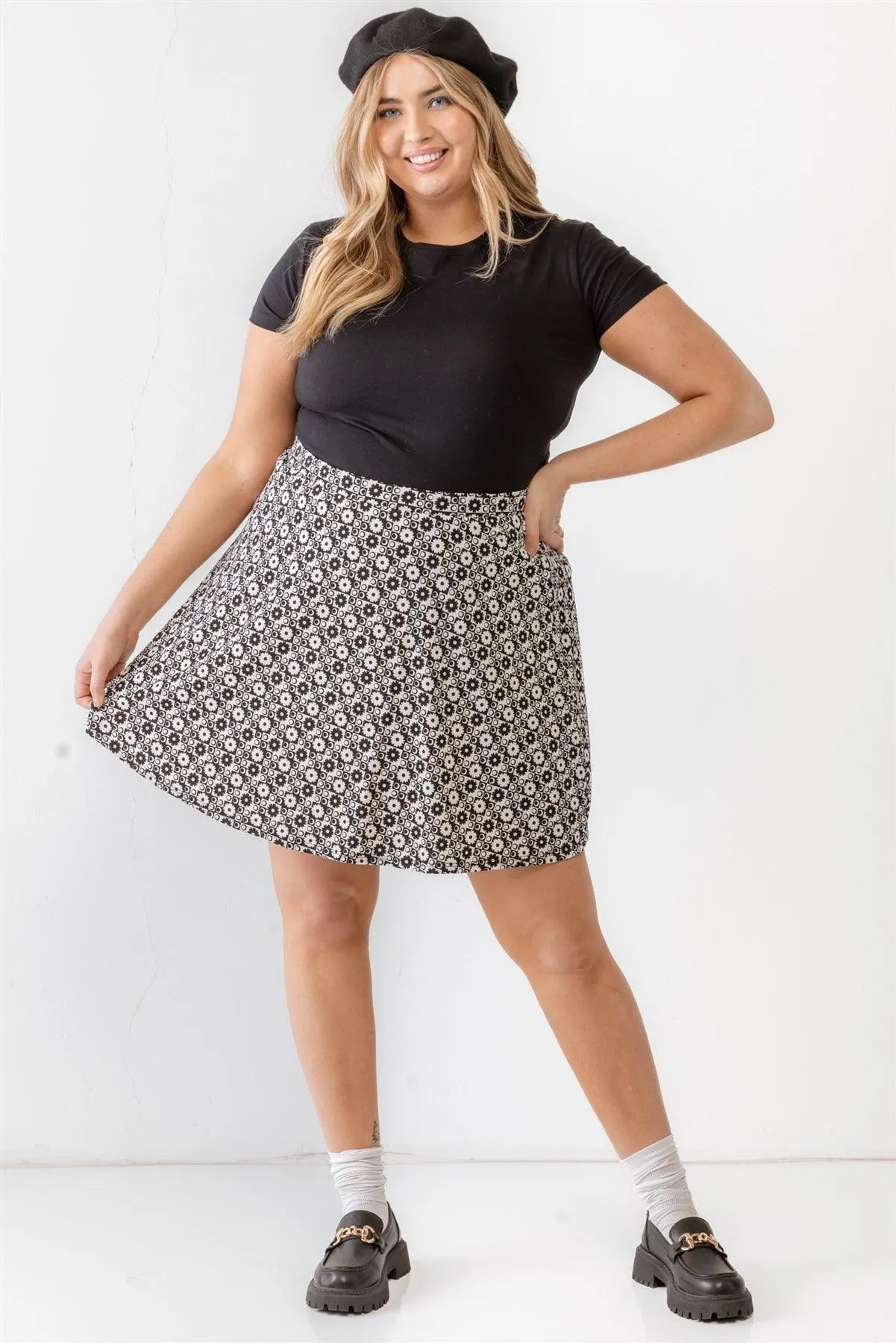 Junior Plus Black & White Geo & Flower High Waist Mini Skirt /2-2-1 - Tasha Apparel Wholesale