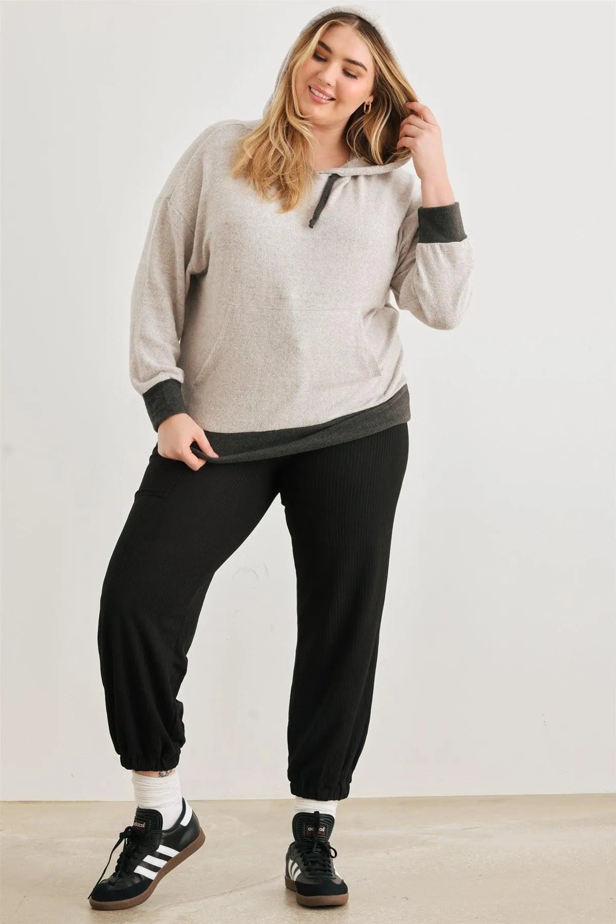 Junior Plus Black Ribbed High Waist Jogger Pants /1-1-1 - Tasha Apparel Wholesale